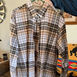 Cinch LS button down shirt. Size L fits like an XL
